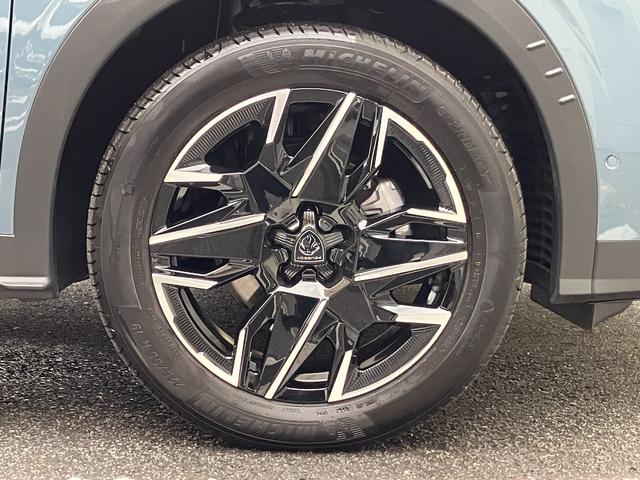 3008 GTハイブリッド アルカンタラパッケージ 認定中古車 弊社デモカー 新車保証継承 AppleCarPlay アクティブクルーズコントロール ブラインドスポットモニター ステアリングパドルシフト シートメモリー機能 シートヒーター ETC車載器(15枚目)