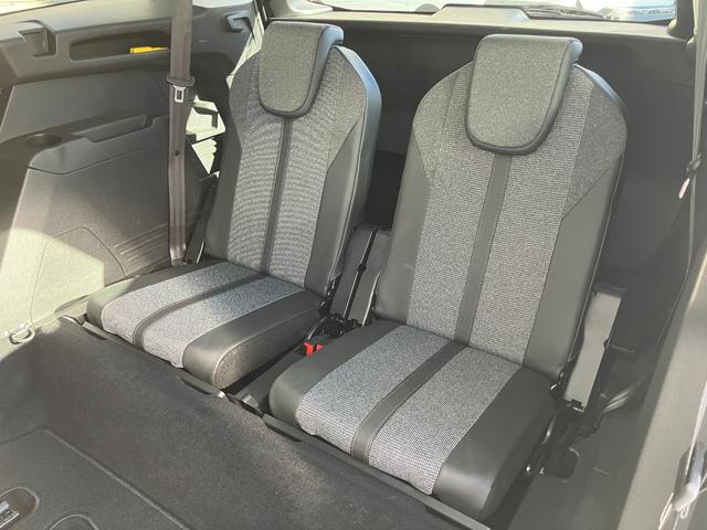 5008 アリュール 認定中古車 純正ナビ フルセグTV 3列シート AppleCarPlay アクティブクルーズコントロール ブラインドスポットモニター ステアリングパドルシフト 電動テールゲート バックカメラ ETC(29枚目)