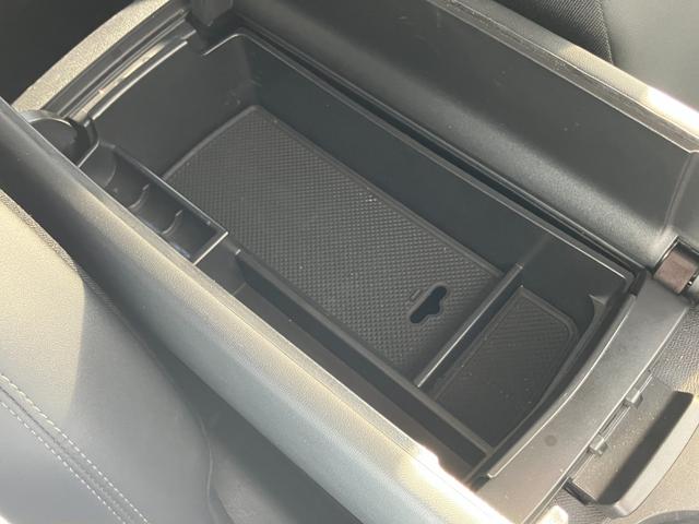 5008 アリュール 認定中古車 純正ナビ フルセグTV 3列シート AppleCarPlay アクティブクルーズコントロール ブラインドスポットモニター ステアリングパドルシフト 電動テールゲート バックカメラ ETC(58枚目)