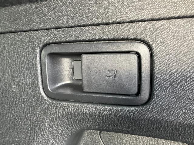 ２列目の格納はトランクから簡単に行えます！