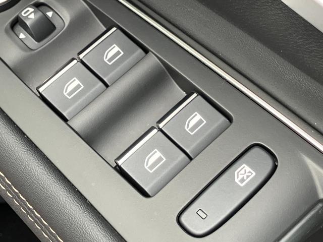 使用頻度の高いミラースイッチやウインドウスイッチもきれいな状態となります！