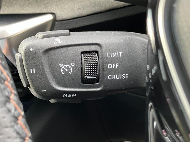 前車追従式のアクティブクルーズコントロールを装備しておりますので、長距離の高速移動などで疲れにくく快適な運転をサポートします！