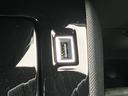 前席にはUSBタイプA、タイプCが備わっており、充電やAppleCarPlay、Android Autoを使用することができます!