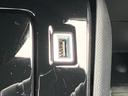 前席にはUSBタイプA、タイプCが備わっており、充電やAppleCarPlay、Android Autoを使用することができます!
