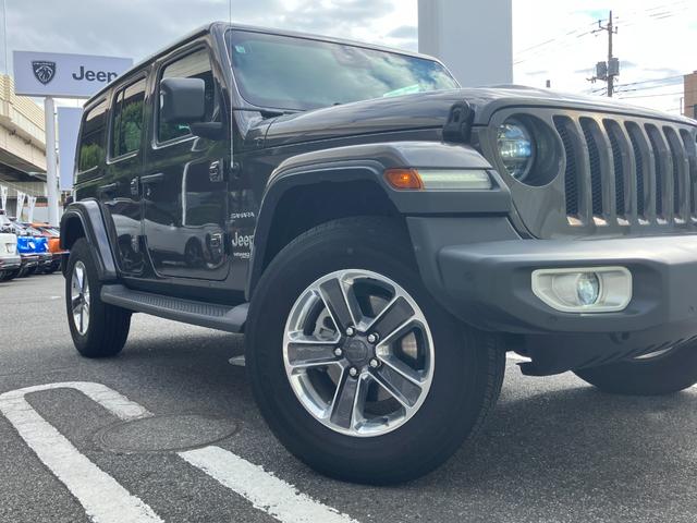 ジープ・ラングラーアンリミテッド サハラ 認定中古車 AppleCarPlay 黒革 アダプティブクルーズコントロール ブラインドスポットモニター フルセグTV Alpineオーディオ シートヒーター バックカメラ フロントカメラ ETC(14枚目)