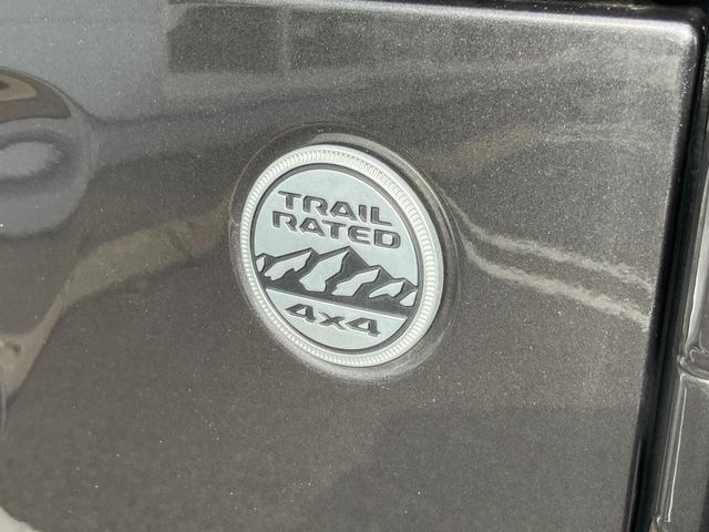 ジープ・ラングラーアンリミテッド サハラ 認定中古車 AppleCarPlay 黒革 アダプティブクルーズコントロール ブラインドスポットモニター フルセグTV Alpineオーディオ シートヒーター バックカメラ フロントカメラ ETC(16枚目)