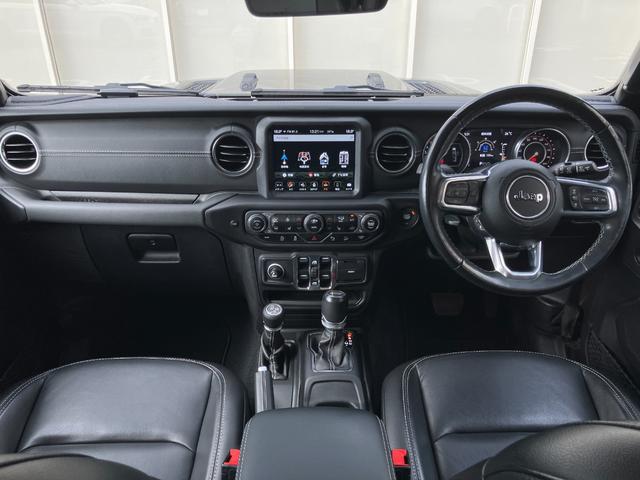 ジープ・ラングラーアンリミテッド サハラ 認定中古車 AppleCarPlay 黒革 アダプティブクルーズコントロール ブラインドスポットモニター フルセグTV Alpineオーディオ シートヒーター バックカメラ フロントカメラ ETC(20枚目)