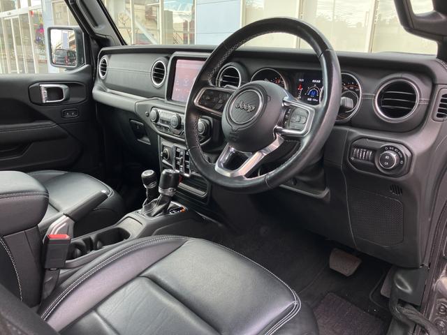 ジープ・ラングラーアンリミテッド サハラ 認定中古車 AppleCarPlay 黒革 アダプティブクルーズコントロール ブラインドスポットモニター フルセグTV Alpineオーディオ シートヒーター バックカメラ フロントカメラ ETC(23枚目)