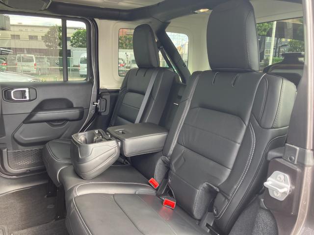 ジープ・ラングラーアンリミテッド サハラ 認定中古車 AppleCarPlay 黒革 アダプティブクルーズコントロール ブラインドスポットモニター フルセグTV Alpineオーディオ シートヒーター バックカメラ フロントカメラ ETC(26枚目)