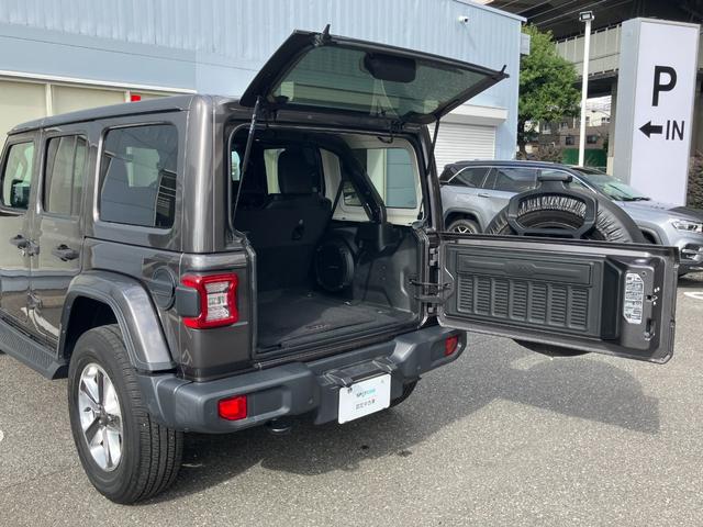 ジープ・ラングラーアンリミテッド サハラ 認定中古車 AppleCarPlay 黒革 アダプティブクルーズコントロール ブラインドスポットモニター フルセグTV Alpineオーディオ シートヒーター バックカメラ フロントカメラ ETC(27枚目)