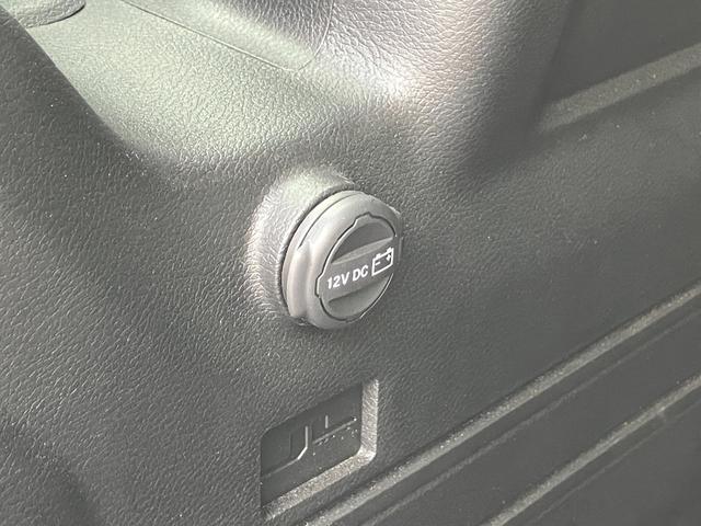 ジープ・ラングラーアンリミテッド サハラ 認定中古車 AppleCarPlay 黒革 アダプティブクルーズコントロール ブラインドスポットモニター フルセグTV Alpineオーディオ シートヒーター バックカメラ フロントカメラ ETC(31枚目)