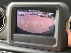 �Хå�����顢�ե���ȥ�����ɸ�������ȤʤäƤ���ޤ��Τǡ���֤κݤˤ�¿����Ʊ�ž���Ƥ��������ޤ��� 7