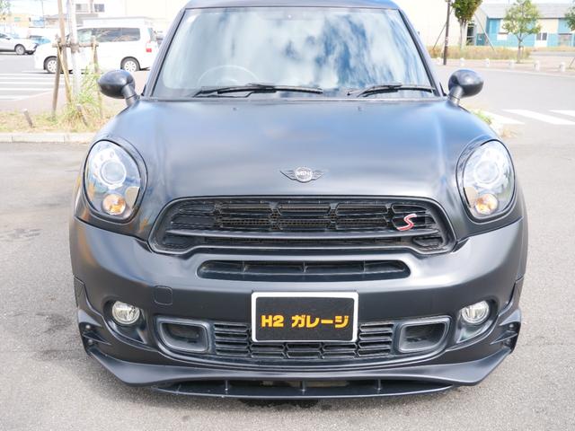 ＭＩＮＩ クーパーＳＤ　クロスオーバー　ブラックナイト　国内限定１４０台マットブラック　レザーシート　シートヒーター　バックカメラ　車高調　エアロ　２本出しマフラー　ＬＥＤフォグ　ジョンクーパーワークスホイール（7枚目）