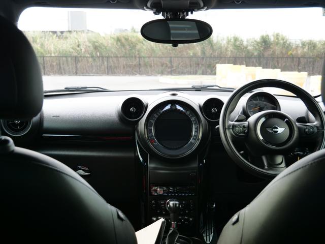 ＭＩＮＩ クーパーＳＤ　クロスオーバー　ブラックナイト　国内限定１４０台マットブラック　レザーシート　シートヒーター　バックカメラ　車高調　エアロ　２本出しマフラー　ＬＥＤフォグ　ジョンクーパーワークスホイール（27枚目）