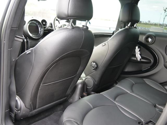 ＭＩＮＩ クーパーＳＤ　クロスオーバー　ブラックナイト　国内限定１４０台マットブラック　レザーシート　シートヒーター　バックカメラ　車高調　エアロ　２本出しマフラー　ＬＥＤフォグ　ジョンクーパーワークスホイール（57枚目）