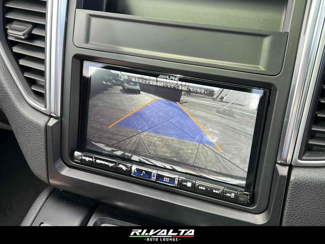 マカン マカンS PDK 4WD パノラマサンルーフ RSスパイダーホイール20インチ 純正ホイール/スタッドレスタイヤ付き ブラック&ガーネットレッドインテリア レッドキャリパー(11枚目)