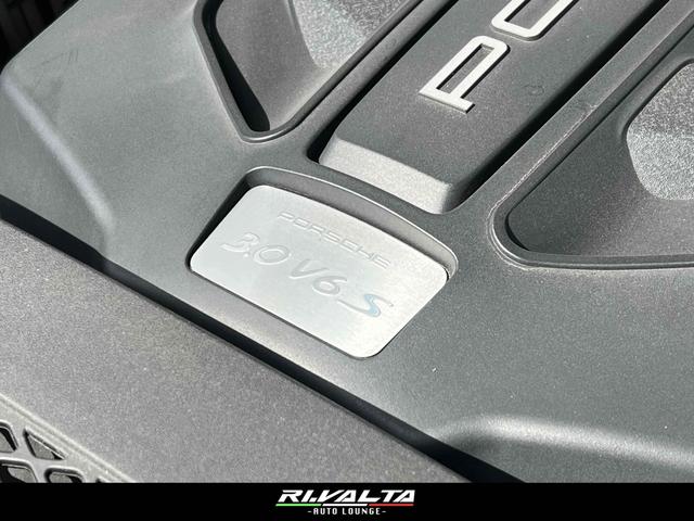 マカン マカンS PDK 4WD パノラマサンルーフ RSスパイダーホイール20インチ 純正ホイール/スタッドレスタイヤ付き ブラック&ガーネットレッドインテリア レッドキャリパー(31枚目)