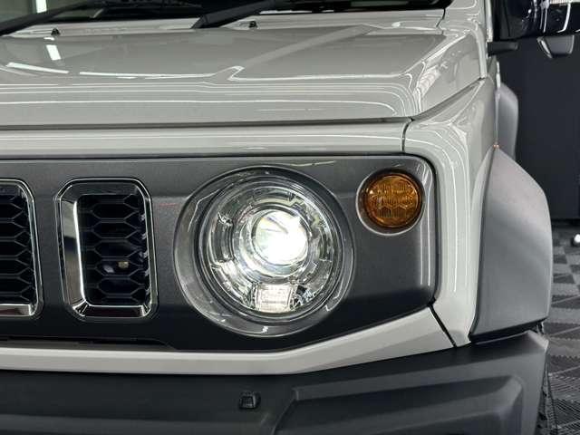 ジムニーノマド FC ワンオーナー ホワイトカラーRAYS 16インチ 9型カーナビ Apple CarPlay ジムニー専用メティオサウンド ルーフスピーカー ホワイトシートカバー ドラレコ(8枚目)