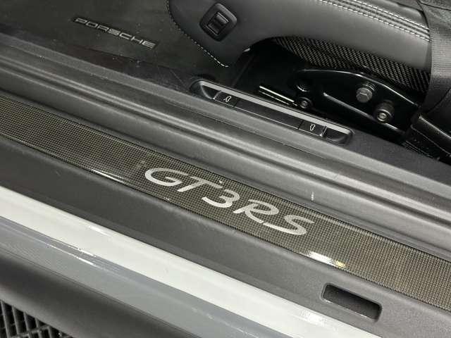 ９１１ ＧＴ３　ＲＳ　ＰＤＫ　クラブスポーツＰＫＧ　フルラッピング　ワンオフマフラー　Ｖｅｒｕｓ　エンジニアリングデュアルカナード　バルブコントローラー（26枚目）