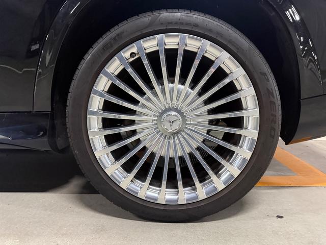 GLS GLS600 4マチック ファーストクラスパッケージ クリスタルホワイトナッパレザー・パノラマルーフ・ブルメスター・リアエンターテイメント・HUD・シートH&C・クーリングボックス・格納式テーブル・23インチ(9枚目)