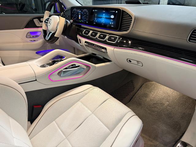 GLS GLS600 4マチック ファーストクラスパッケージ クリスタルホワイトナッパレザー・パノラマルーフ・ブルメスター・リアエンターテイメント・HUD・シートH&C・クーリングボックス・格納式テーブル・23インチ(16枚目)
