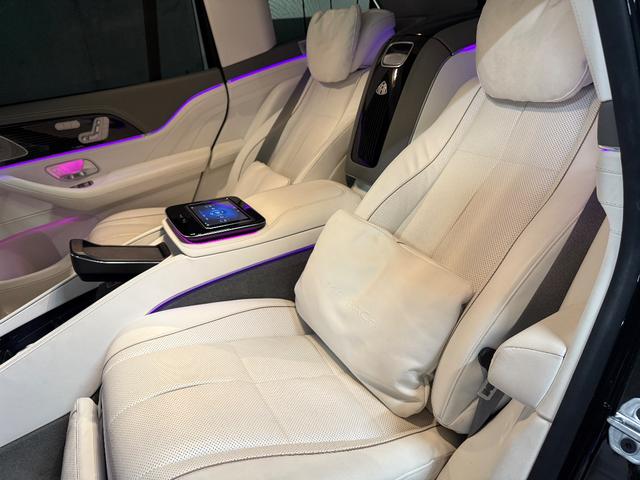 GLS GLS600 4マチック ファーストクラスパッケージ クリスタルホワイトナッパレザー・パノラマルーフ・ブルメスター・リアエンターテイメント・HUD・シートH&C・クーリングボックス・格納式テーブル・23インチ(35枚目)