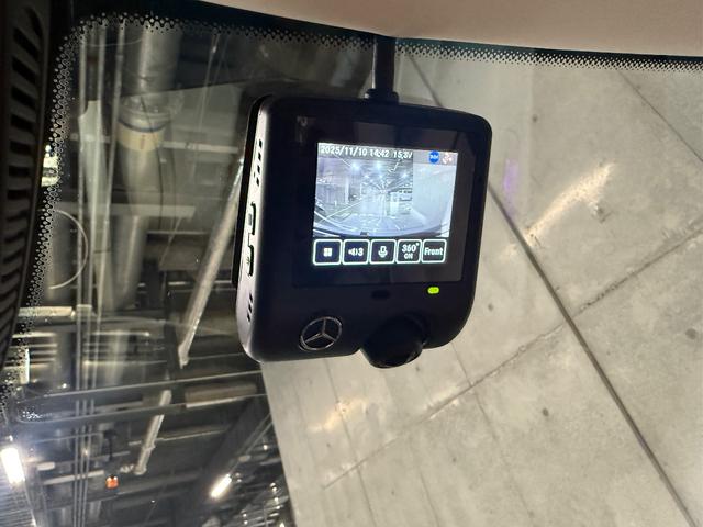 GLS GLS600 4マチック ファーストクラスパッケージ クリスタルホワイトナッパレザー・パノラマルーフ・ブルメスター・リアエンターテイメント・HUD・シートH&C・クーリングボックス・格納式テーブル・23インチ(42枚目)