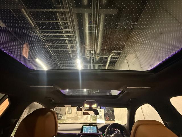 7シリーズ M760Li xDrive 後期・スカイラウンジルーフ・DME700ps・新品ステアリング・リアマッサージシート・Bowers&Wilkinsサラウンド・リアエンターテイメント・エグゼクティブラウンジ・前後ドラレコ(15枚目)