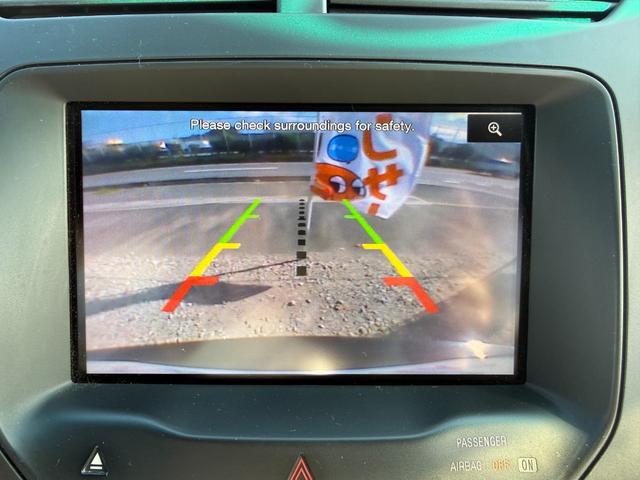 エクスプローラー ＸＬＴ　左ハンドル　バックカメラ　ＥＴＣ　　ポータブルナビ　フロントカメラ　サイドカメラ　シートカバー　社外ＬＥＤバルブ　ＣＤ　Ｂｌｕｅｔｏｏｔｈ　ＡＵＸ　７人乗（23枚目）