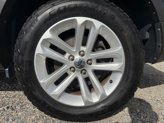 エクスプローラー ＸＬＴ　左ハンドル　バックカメラ　ＥＴＣ　　ポータブルナビ　フロントカメラ　サイドカメラ　シートカバー　社外ＬＥＤバルブ　ＣＤ　Ｂｌｕｅｔｏｏｔｈ　ＡＵＸ　７人乗（48枚目）