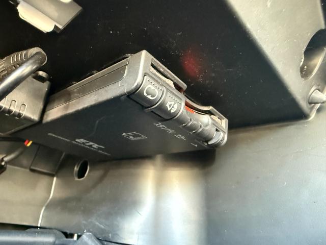 エクストレイル 20XブラクエクストリーマXエマージェンシブレーキP 6ヶ月保証距離無制限 特別仕様車 INNOルーフラック アルパインスピーカー デイライトキット スモークテール LEDヘッドライト 社外前後ドラレコ 純正ナビ バックカメラ エマージェンシーブレーキ(25枚目)