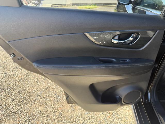 エクストレイル 20XブラクエクストリーマXエマージェンシブレーキP 6ヶ月保証距離無制限 特別仕様車 INNOルーフラック アルパインスピーカー デイライトキット スモークテール LEDヘッドライト 社外前後ドラレコ 純正ナビ バックカメラ エマージェンシーブレーキ(39枚目)