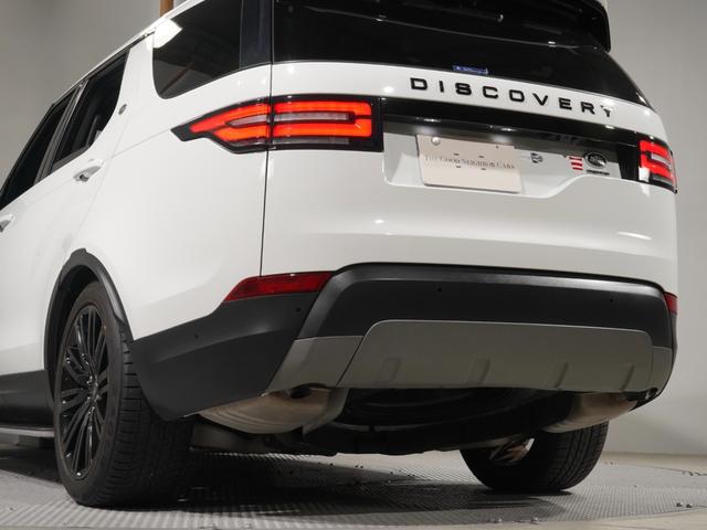 ディスカバリー ラグビーワールドカップ2019エディション 限定50台 MERIDIAN エアサス 前後シートヒーター 純正サイドステップ コールドクライメントP 全席電動シート ステアリングヒーター ブラックパック ACC LEDヘッド 黒革シート 7人乗(43枚目)