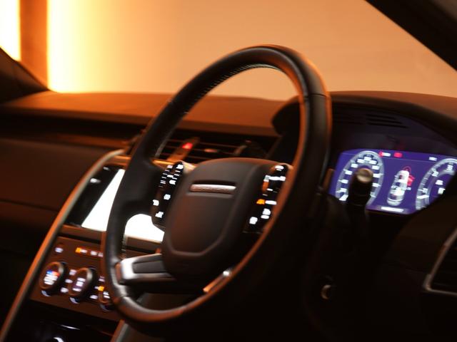 ディスカバリー ラグビーワールドカップ2019エディション 限定50台 MERIDIAN エアサス 前後シートヒーター 純正サイドステップ コールドクライメントP 全席電動シート ステアリングヒーター ブラックパック ACC LEDヘッド 黒革シート 7人乗(60枚目)