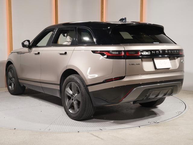 レンジローバーヴェラール R ダイナミック S 250PS パノラミックルーフ MERIDIAN エクステンデットレザーアップグレード ブラックコントラストルーフ 電動リアゲート プレミアムLEDヘッドライトACC 純正ナビ 純正19インチホイール(6枚目)