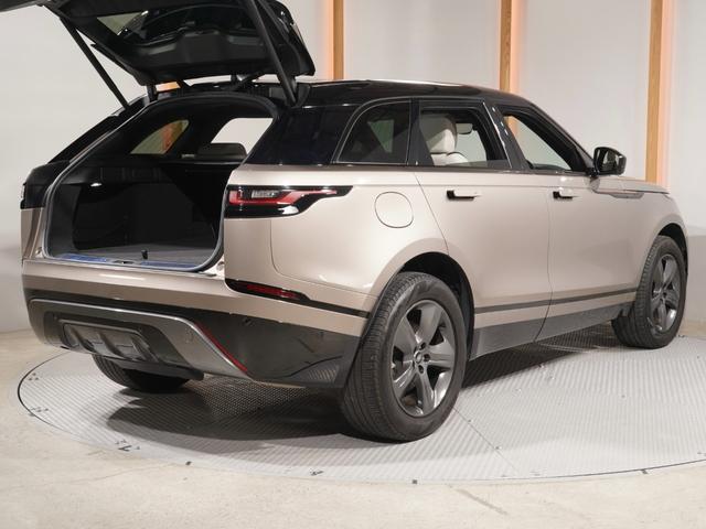 レンジローバーヴェラール R ダイナミック S 250PS パノラミックルーフ MERIDIAN エクステンデットレザーアップグレード ブラックコントラストルーフ 電動リアゲート プレミアムLEDヘッドライトACC 純正ナビ 純正19インチホイール(34枚目)