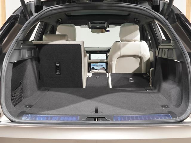 レンジローバーヴェラール R ダイナミック S 250PS パノラミックルーフ MERIDIAN エクステンデットレザーアップグレード ブラックコントラストルーフ 電動リアゲート プレミアムLEDヘッドライトACC 純正ナビ 純正19インチホイール(40枚目)
