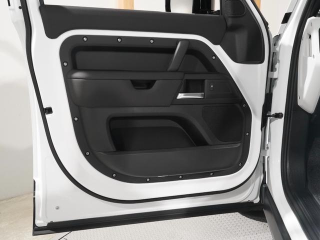 ディフェンダー 110S D350 エアサス シートヒーター ステアリングヒーター デジタルインナーミラー アダプティブクルーズコントロール LEDヘッドライト サラウンドカメラ BSM 純正ナビ AppleCarPlay ETC(33枚目)