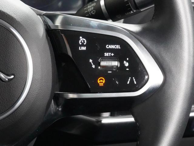Iペイス SE エアサス ガラスルーフ シートヒーター MERIDIAN ステアリングヒーター 後席エアコン OP22アルミ アダプティブクルーズ サラウンドカメラ ヘッドアップディスプレイ LEDヘッドレザーシート(6枚目)