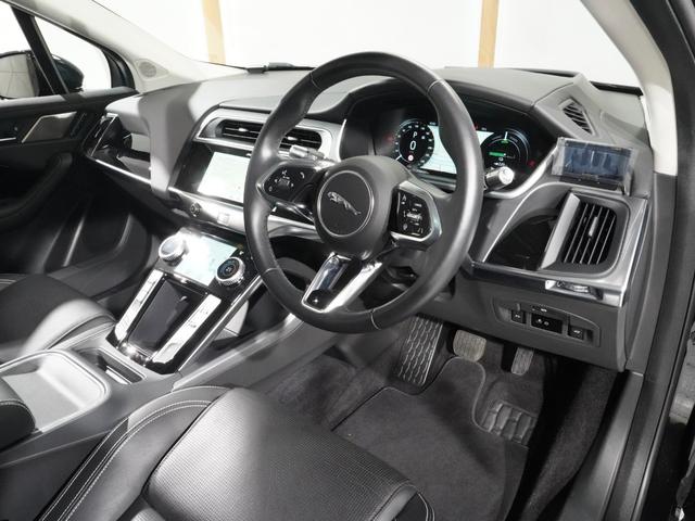 Iペイス SE エアサス ガラスルーフ シートヒーター MERIDIAN ステアリングヒーター 後席エアコン OP22アルミ アダプティブクルーズ サラウンドカメラ ヘッドアップディスプレイ LEDヘッドレザーシート(12枚目)