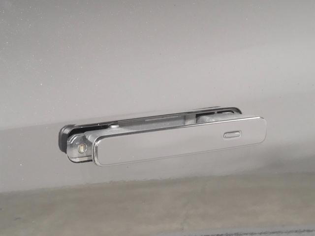 Iペイス SE エアサス ガラスルーフ シートヒーター MERIDIAN ステアリングヒーター 後席エアコン OP22アルミ アダプティブクルーズ サラウンドカメラ ヘッドアップディスプレイ LEDヘッドレザーシート(49枚目)