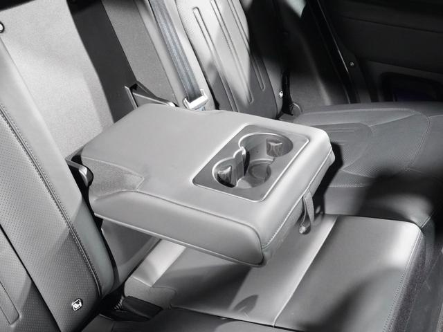 ディフェンダー １１０Ｘ　Ｄ３００　エアサス　シートヒーター＆クーラー　ＭＥＲＩＤＩＡＮ　パノラミックルーフ　サイドステップ　後席エアコン　ヘッドアップディスプレイ　ステアリングヒーター　サラウンドカメラ　ＡＣＣ　ＢＳＭ　ＬＥＤヘッド（33枚目）