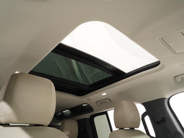 ディフェンダー １１０ＳＥ　エアサス　ＭＥＲＩＤＩＡＮ　パノラミックルーフ　シートヒーター　サイドステップ　アダプティブクルーズコントロール　サラウンドカメラ　ＡｐｐｌｅＣａｒＰｌａｙ　ＬＥＤヘッドライト　デジタルインナーミラー（7枚目）