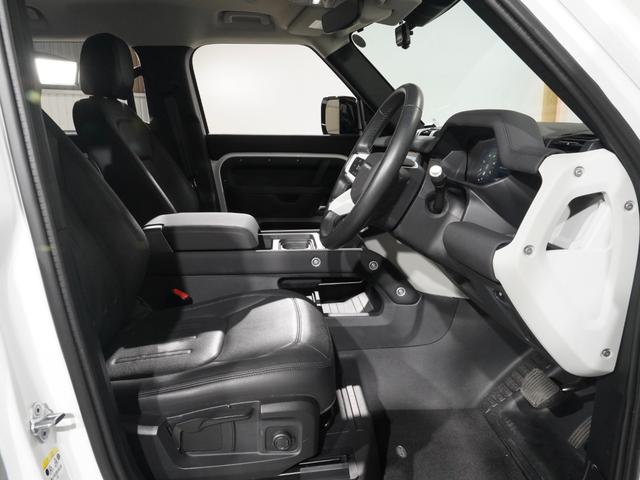 ディフェンダー １１０Ｓ　エアサスペンション　シートヒーター　ステアリングヒーター　コールドクライメイトパッケージ　純正サイドステップ　アダプティブクルーズコントロール　ブラインドスポットモニター　サラウンドカメラ（14枚目）