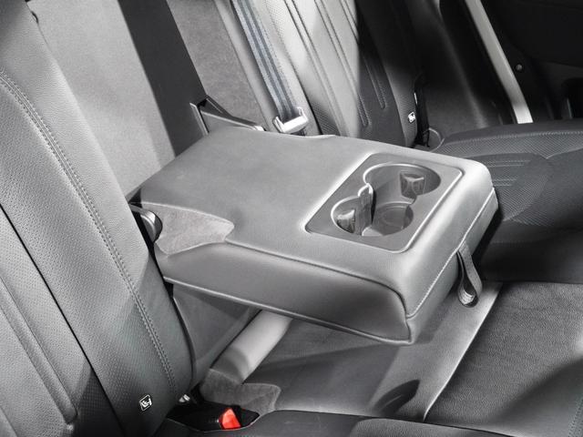 ディフェンダー １１０Ｓ　エアサスペンション　シートヒーター　ステアリングヒーター　コールドクライメイトパッケージ　純正サイドステップ　アダプティブクルーズコントロール　ブラインドスポットモニター　サラウンドカメラ（26枚目）