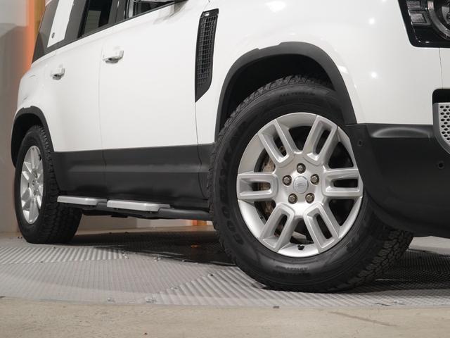 ディフェンダー １１０Ｓ　エアサスペンション　シートヒーター　ステアリングヒーター　コールドクライメイトパッケージ　純正サイドステップ　アダプティブクルーズコントロール　ブラインドスポットモニター　サラウンドカメラ（29枚目）