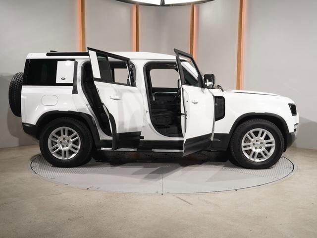 ディフェンダー １１０Ｓ　エアサスペンション　シートヒーター　ステアリングヒーター　コールドクライメイトパッケージ　純正サイドステップ　アダプティブクルーズコントロール　ブラインドスポットモニター　サラウンドカメラ（33枚目）