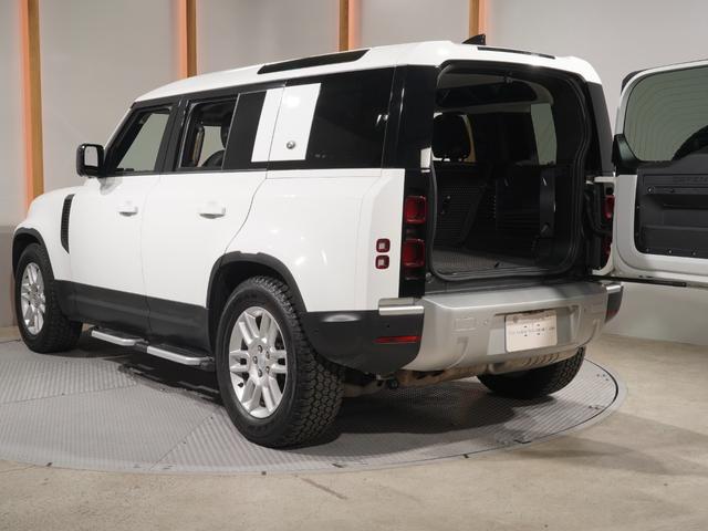 ディフェンダー １１０Ｓ　エアサスペンション　シートヒーター　ステアリングヒーター　コールドクライメイトパッケージ　純正サイドステップ　アダプティブクルーズコントロール　ブラインドスポットモニター　サラウンドカメラ（36枚目）