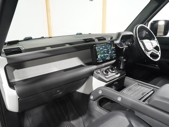 ディフェンダー １１０Ｘ－ダイナミックＨＳＥ　Ｄ３００　パノラマサンルーフ　ＭＥＲＩＤＩＡＮ　エアサス　シートヒーター＆クーラー　後席シートヒーター　ブラックエクステリア　純正サイドステップ　ＯＰ２２インチアルミ　サラウンドカメラ　デジタルインナーミラー（20枚目）