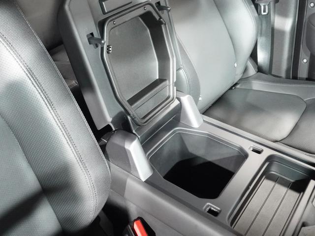 ディフェンダー １１０Ｘ－ダイナミックＨＳＥ　Ｄ３００　パノラマサンルーフ　ＭＥＲＩＤＩＡＮ　エアサス　シートヒーター＆クーラー　後席シートヒーター　ブラックエクステリア　純正サイドステップ　ＯＰ２２インチアルミ　サラウンドカメラ　デジタルインナーミラー（27枚目）